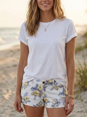 Vanilla Star Floral White Boho Distressed jean Cuffed shorts Sz 7 Euro Vacation